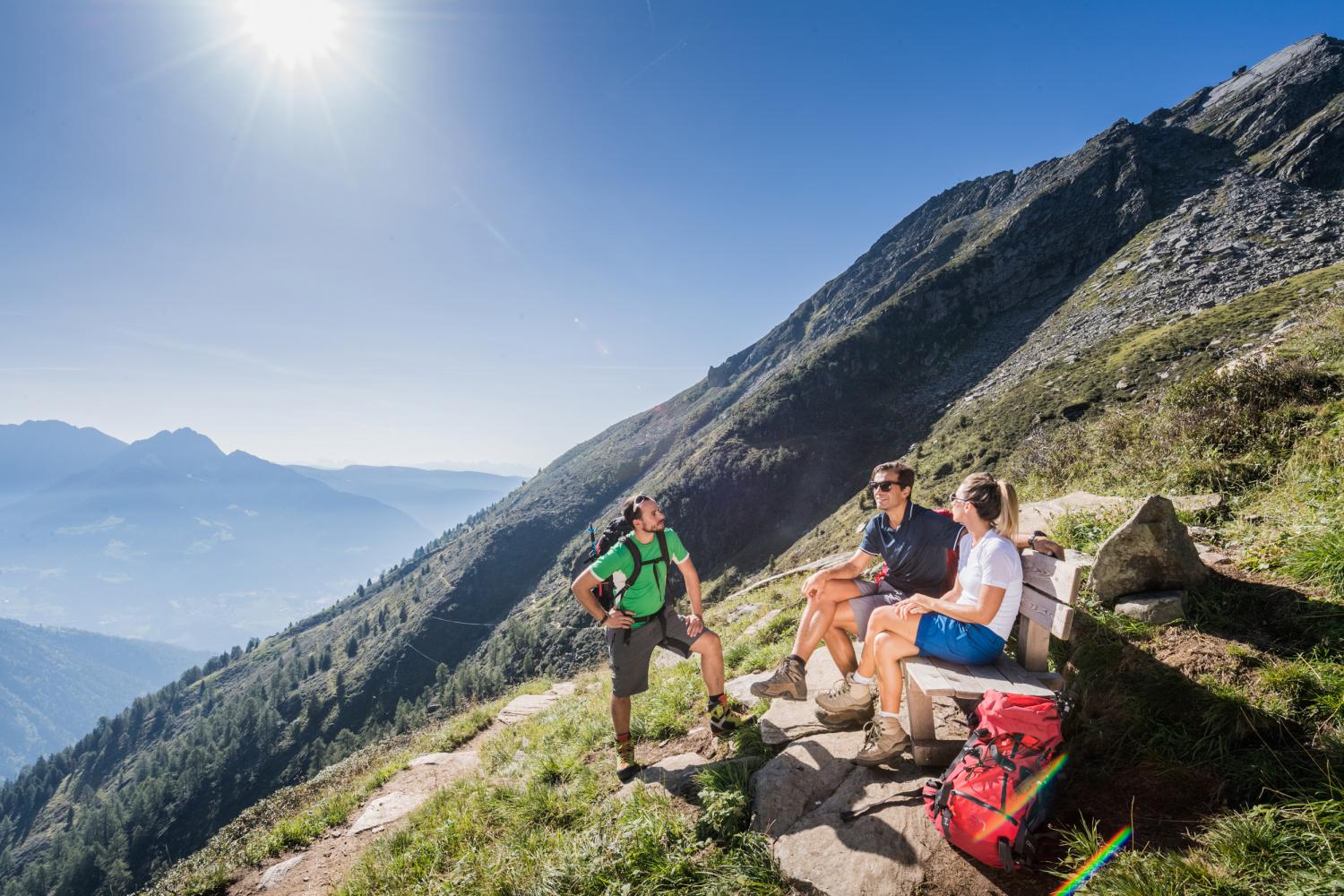 Kurze Rast beim Wandern